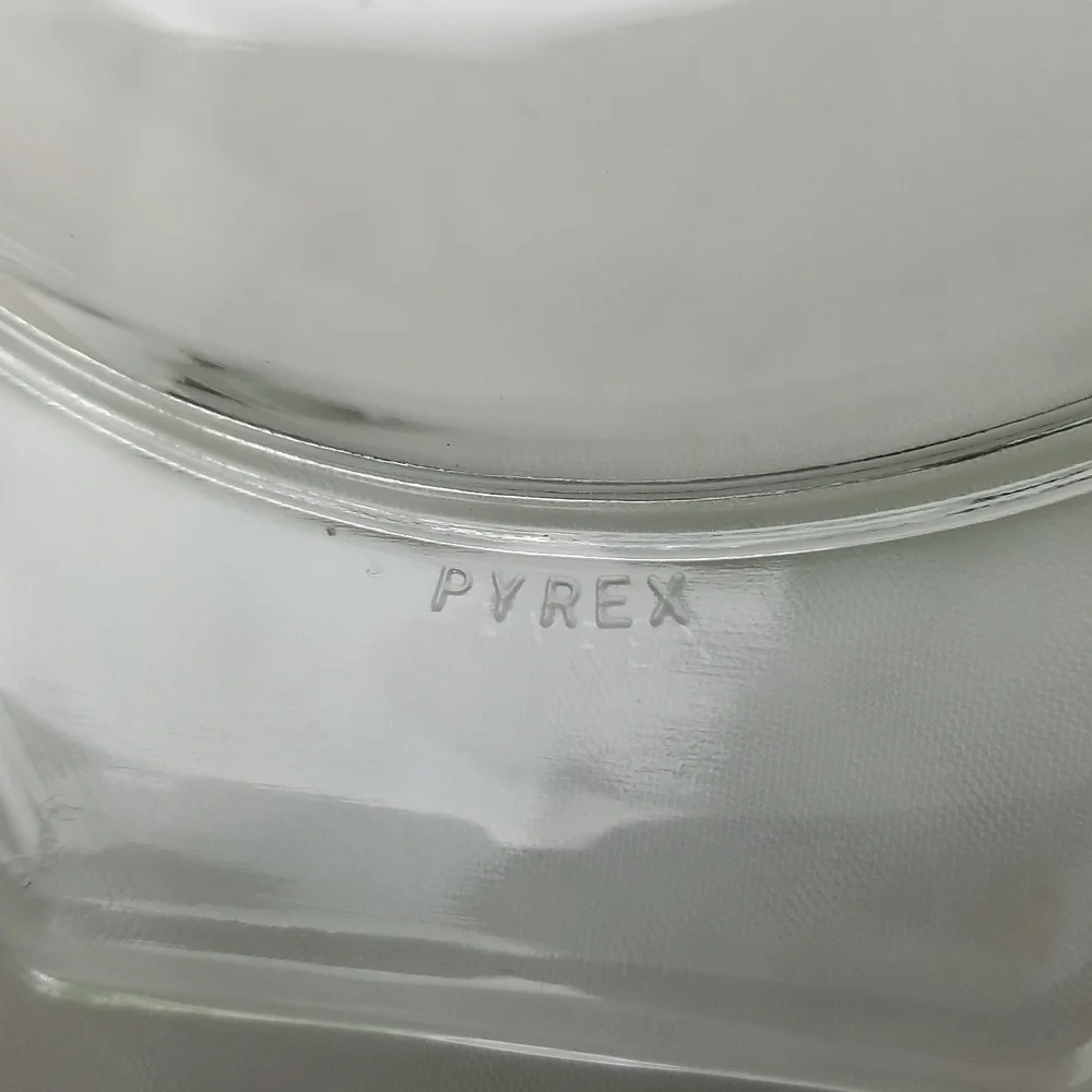 Pyrex Town & Country Divided Casserole Dish with Lid